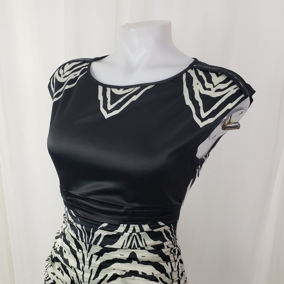 The Limited satin zebra print dress cap sleeves ruched waist black white size 0 - Picture 2 of 8
